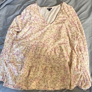 torrid Cream Floral V-Neck Tiered Peplum Blouse